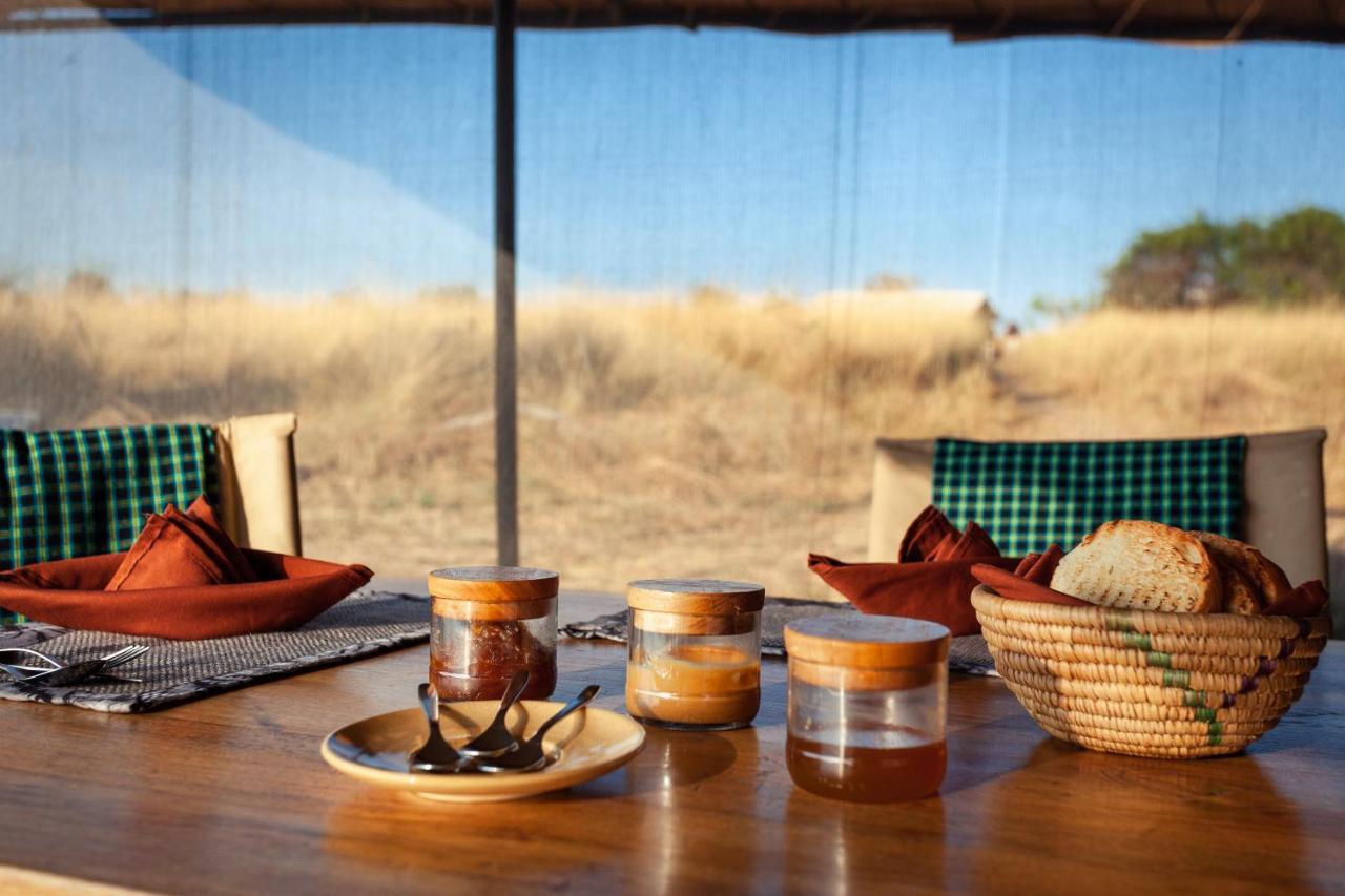 Gnu Mara River Camp เซเรงเกติ ภายนอก รูปภาพ