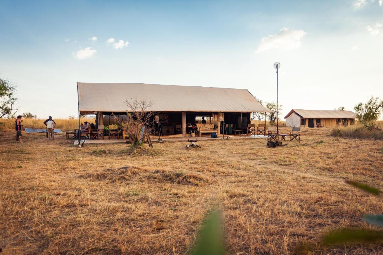 Gnu Mara River Camp เซเรงเกติ ภายนอก รูปภาพ